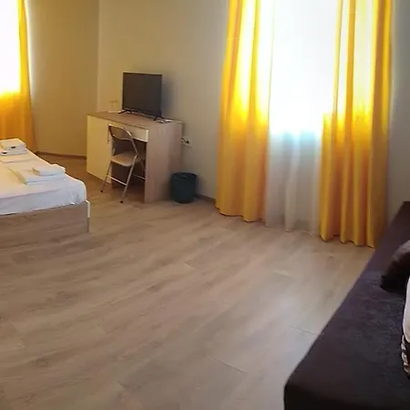 за гости праматарови 3*