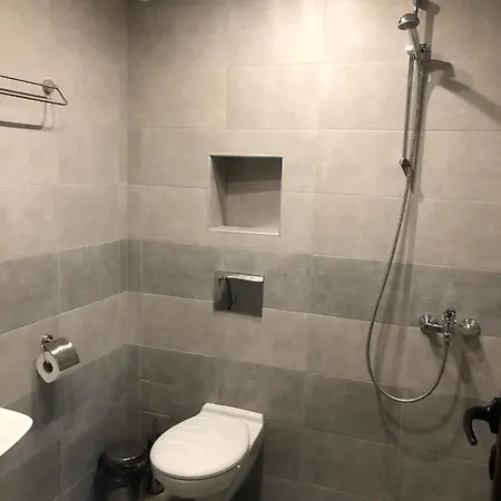 за гости праматарови 3*